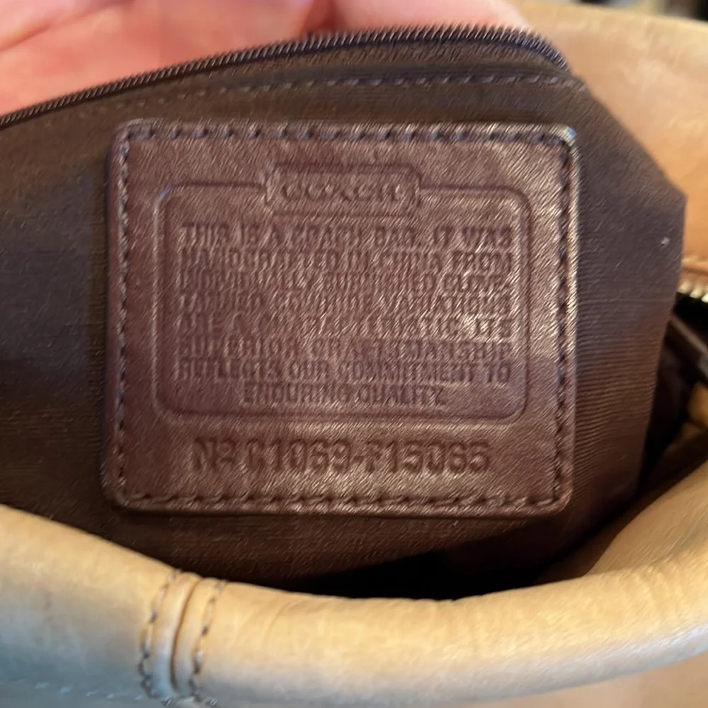 COACH LEATHER SHOULDER BAG - Picture 8 of 8